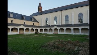 Le nouveau cloître [upl. by Alolomo]