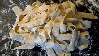 Tagliatelle Selber Machen  Selbstgemachte Nudeln aus Mehl amp Eiern Rezept [upl. by Armallas]