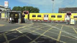 Birkdale Level Crossing [upl. by Hibbert]