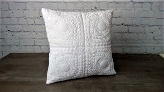 A Cushion Cover Using The Eye Spy Trapunto Feather Quilt Block  From Kreative Kiwi [upl. by Dixie]