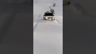 Range Rover P38  Deep Snow Play [upl. by Auehsoj]